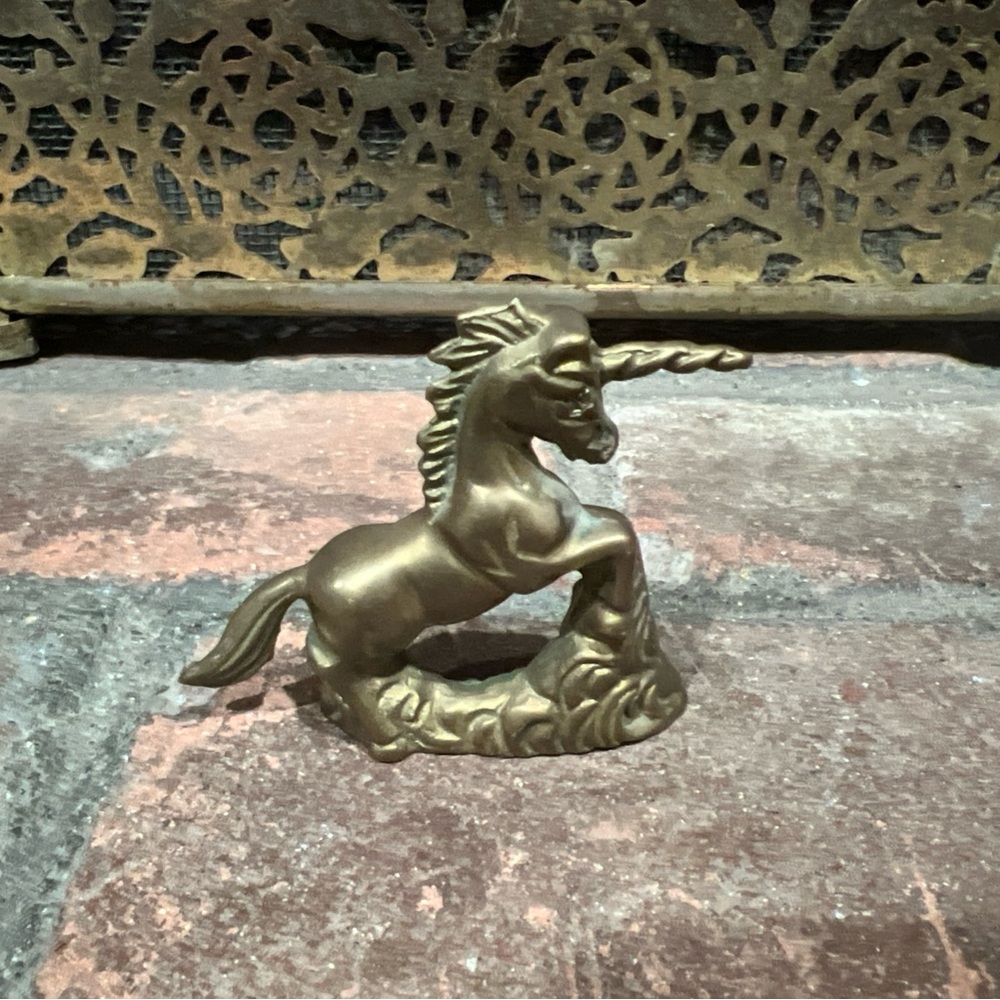 Vintage Solid Brass Unicorn Figurine - Elegant Home Accent/paper weight - Picture 4 of 8